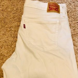 Levi capris